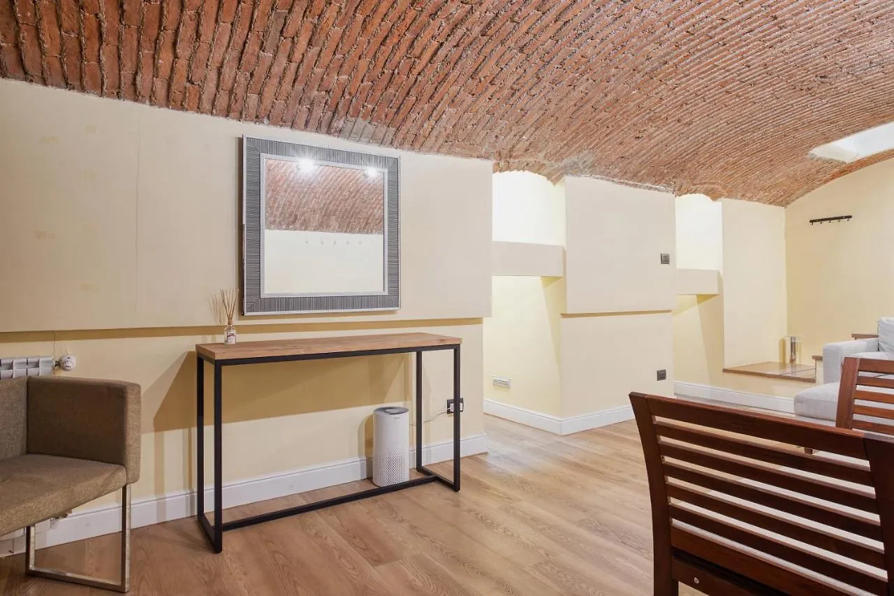 Joivy Modern And Spacious Family Flat Milano
